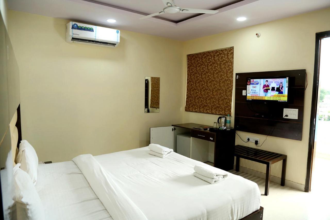 Roshan Haveli 3*
