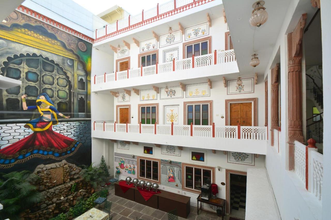Mahal Khandela - A Heritage And Hotel