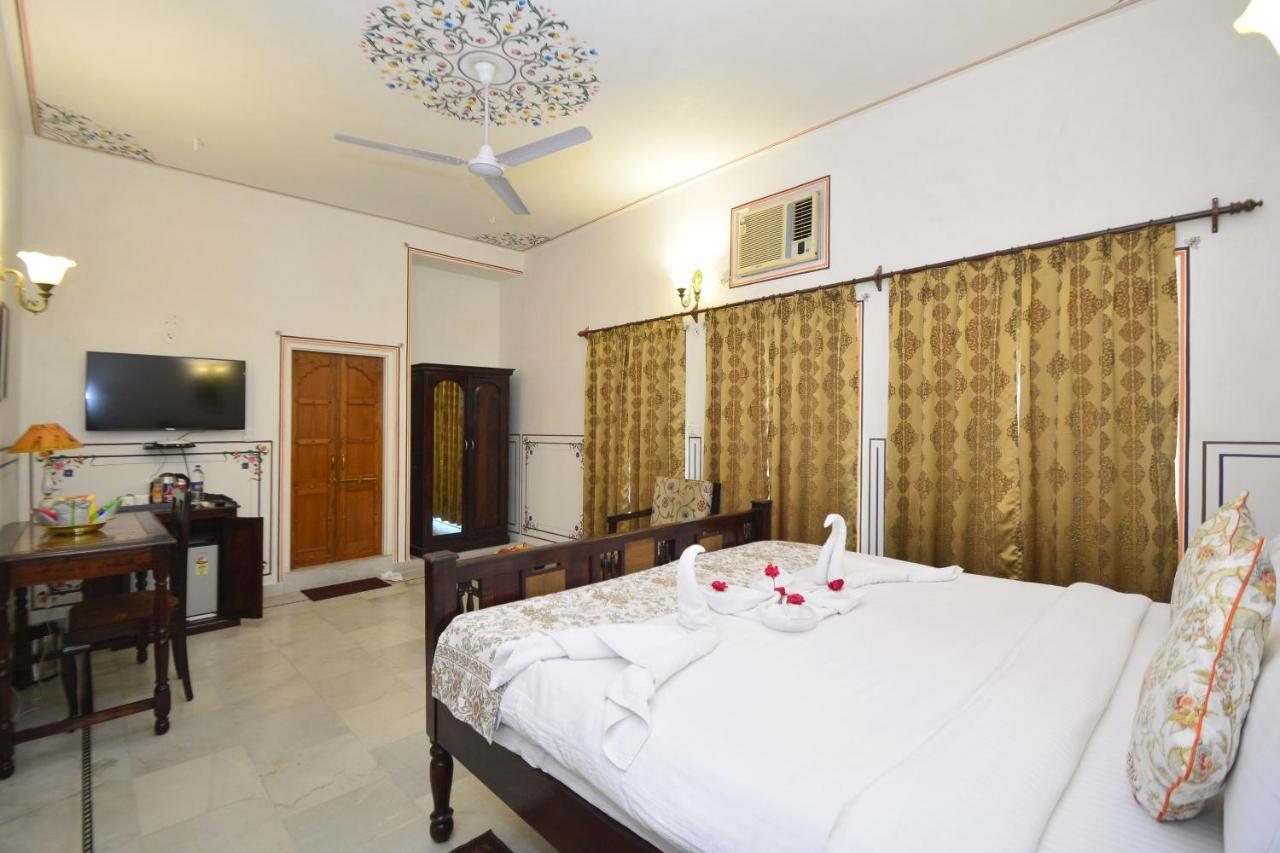 Mahal Khandela - A Heritage And Hotel