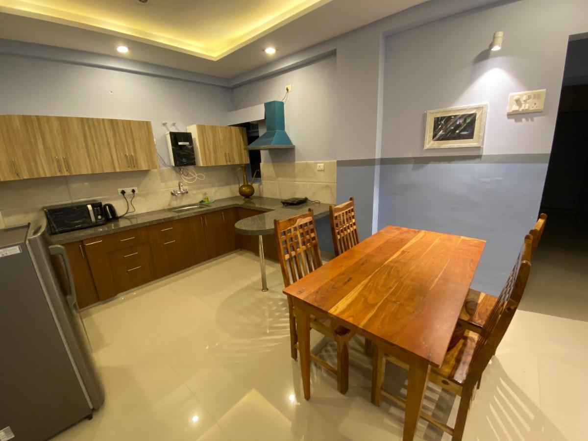 3bhk Luxury Penthouse With Private Terrace Apartment *