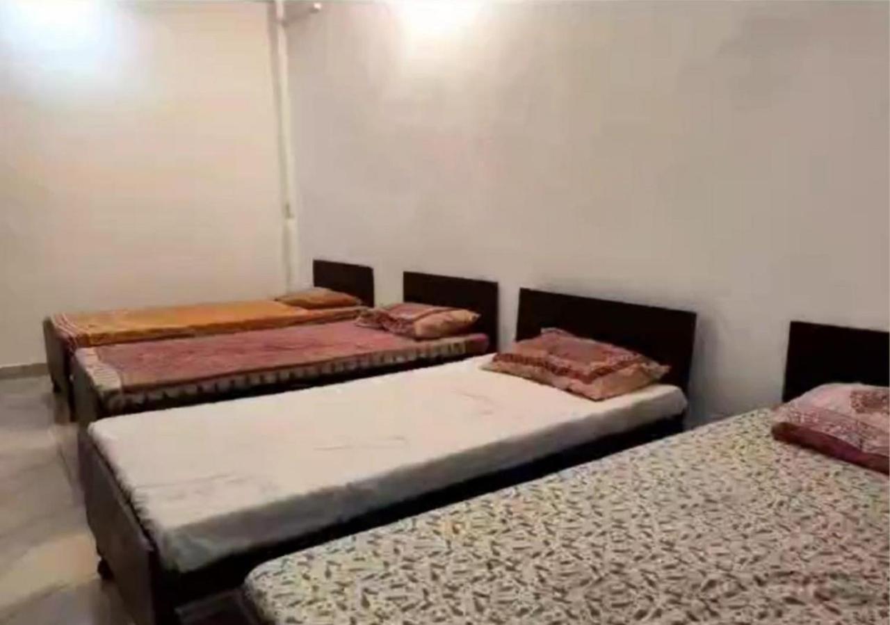 Chandramouli Hotel 2*