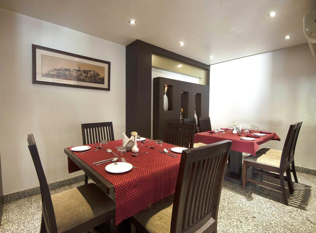 Hotel Raya Jaipur