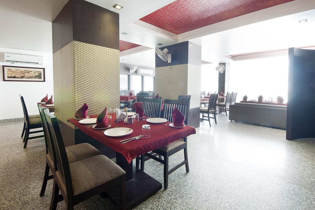 Hotel Raya