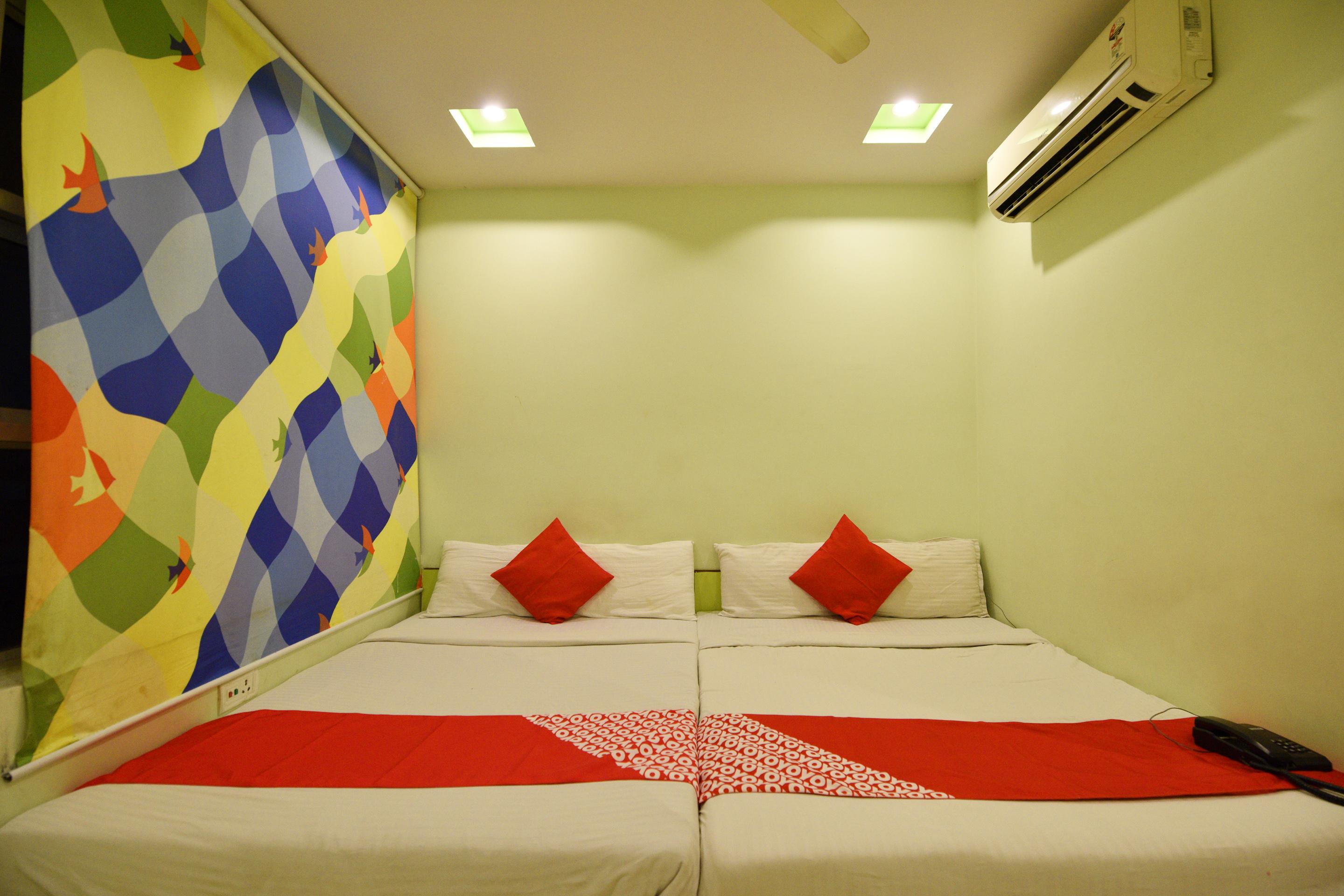 Oyo 3311 Apple 9 Hotel Jaipur