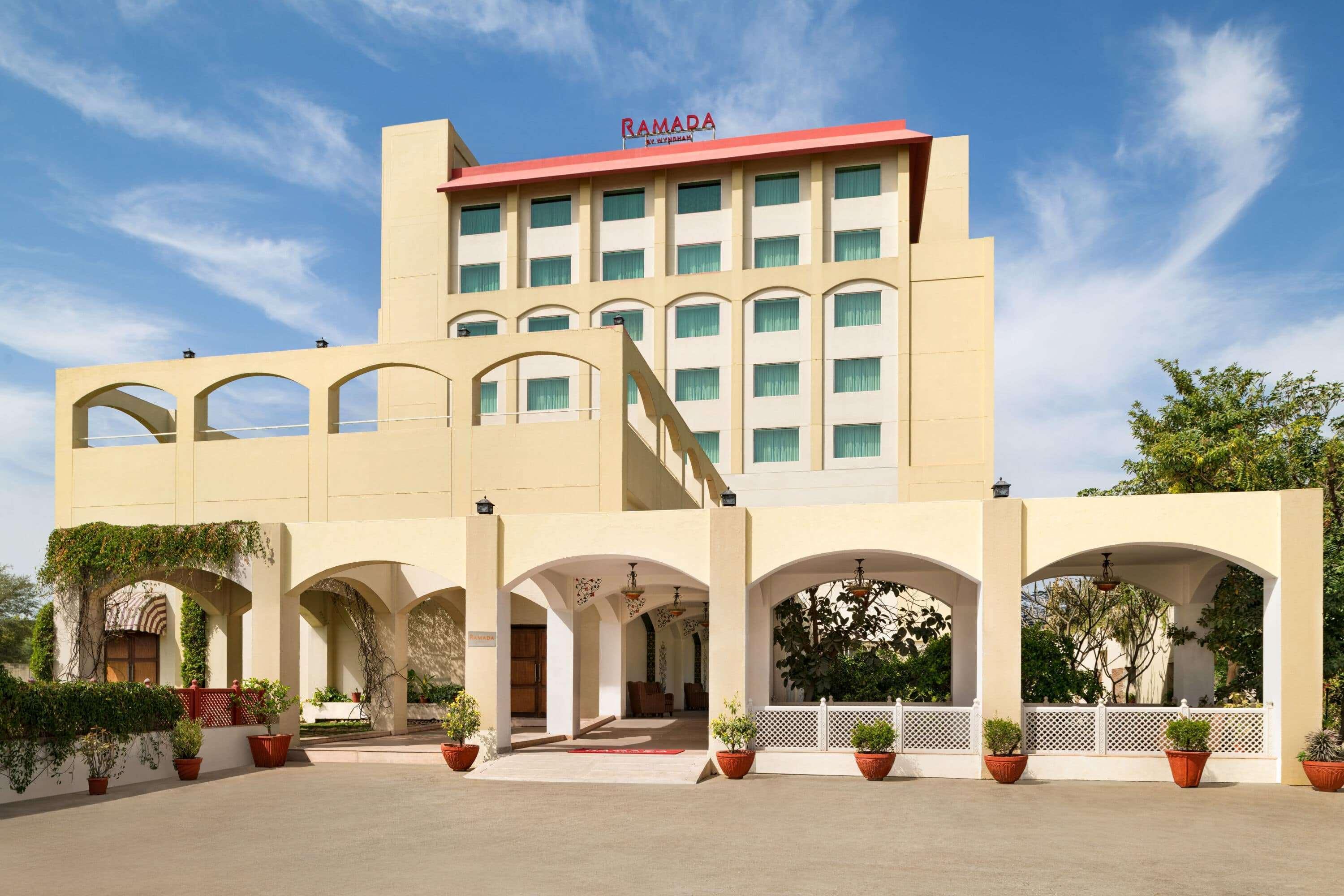 Ramada By Wyndham Jaisinghpura 3* Jaipur