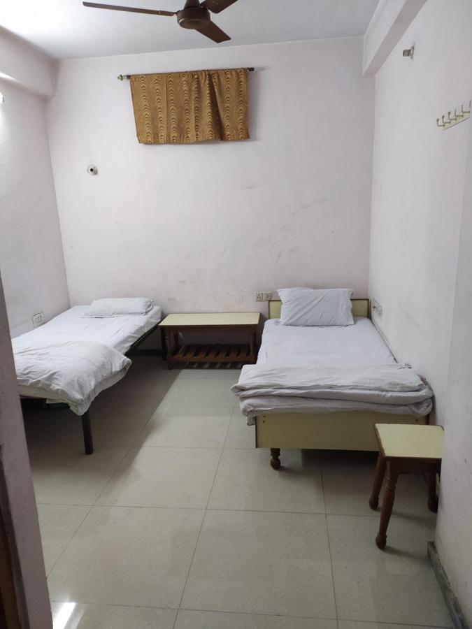 Hostel Jwala Niketan Guesthouse Private Rooms *