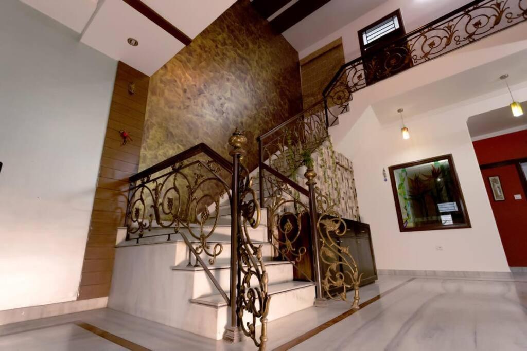 Luxaura 3bhk Pvt Loft Villa