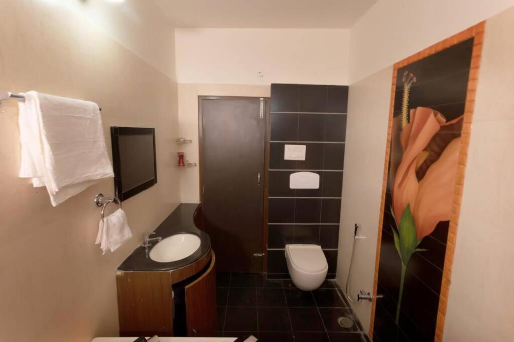 Villa Luxaura 3bhk Pvt Loft