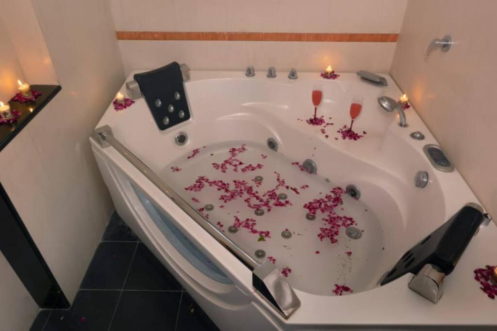 Villa Luxaura 3bhk Pvt Loft *