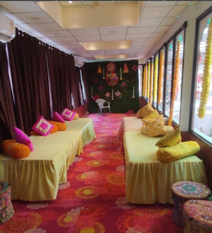 Sukh Sagar Hotel 3*
