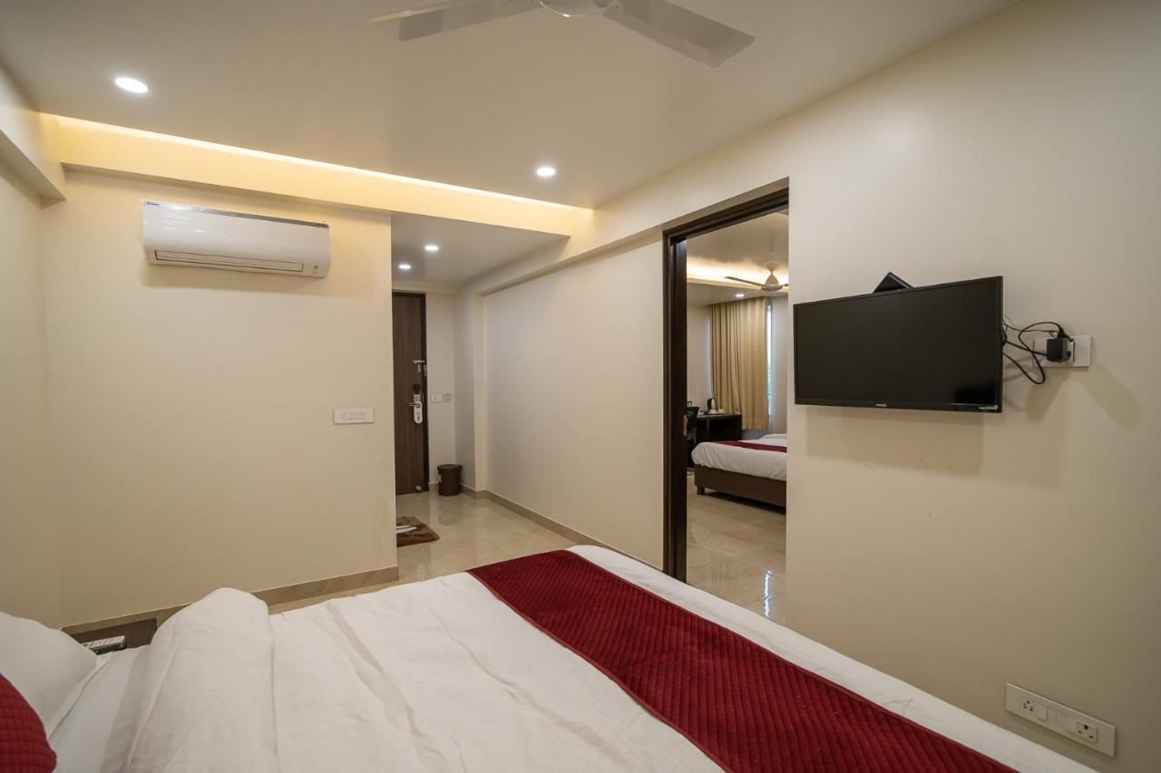 Hotel Sheerha Royal Residency-near Airport 3*