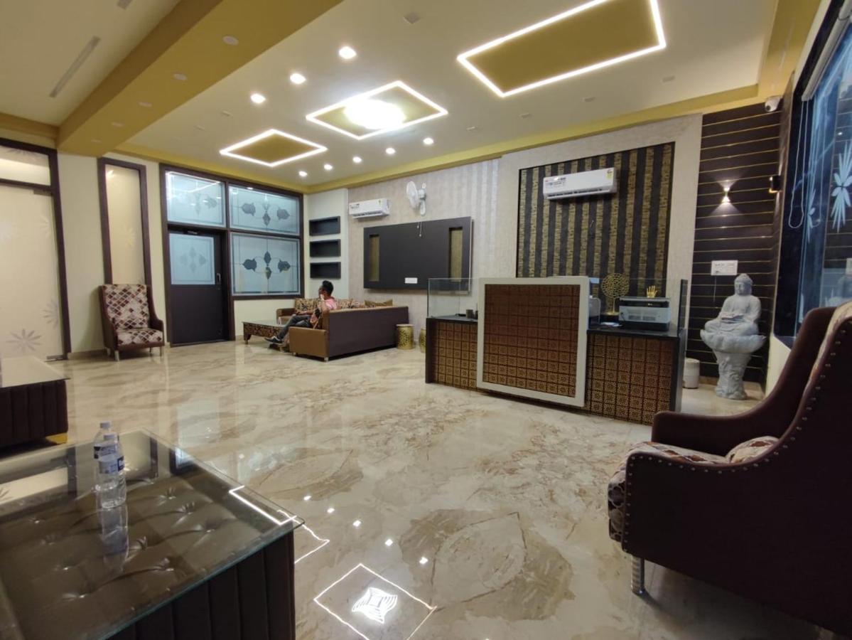 Hotel Sparsh Canopy Jaipur