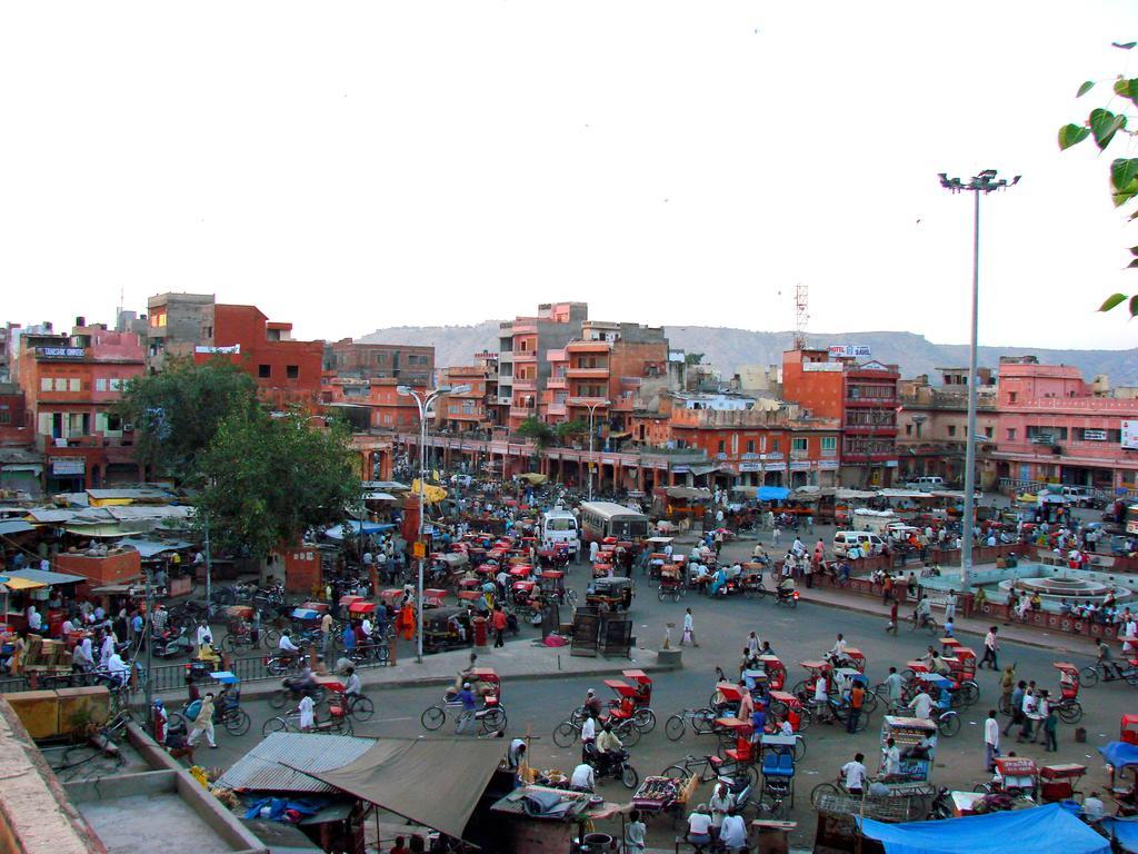 Hotel Karnot Mahal 3*
