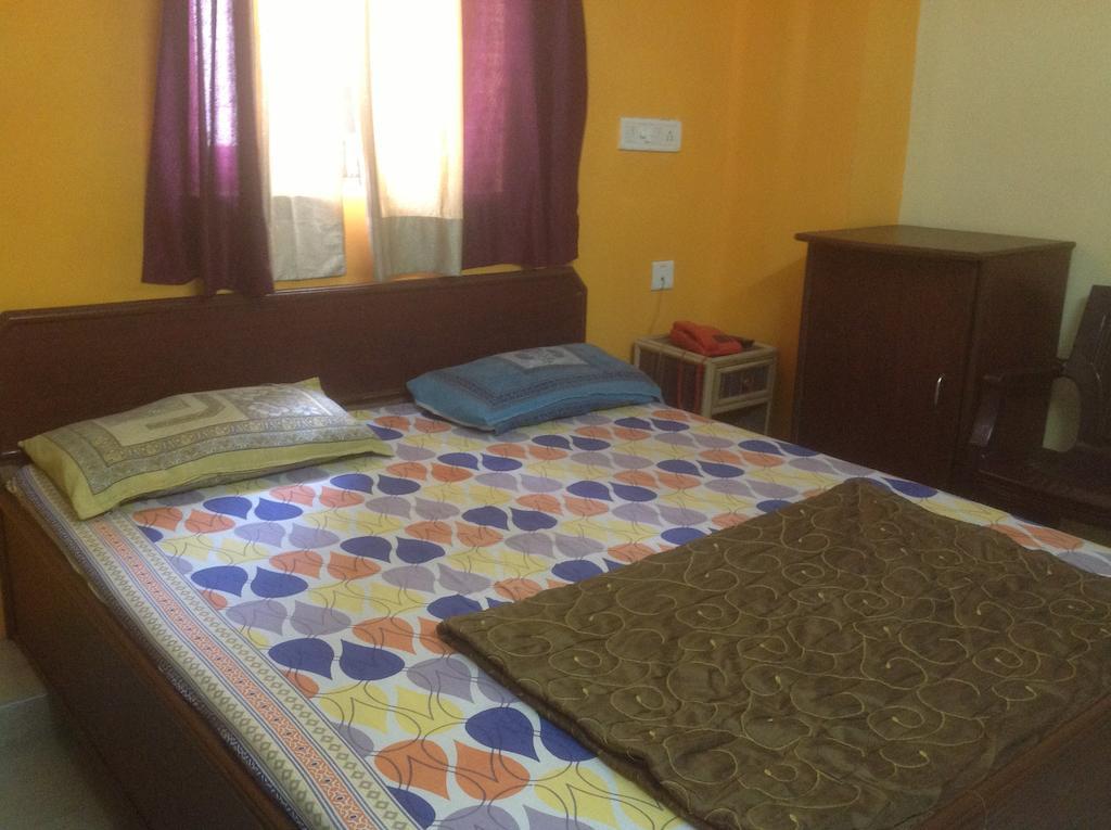 Kamal Kunj Hotel *