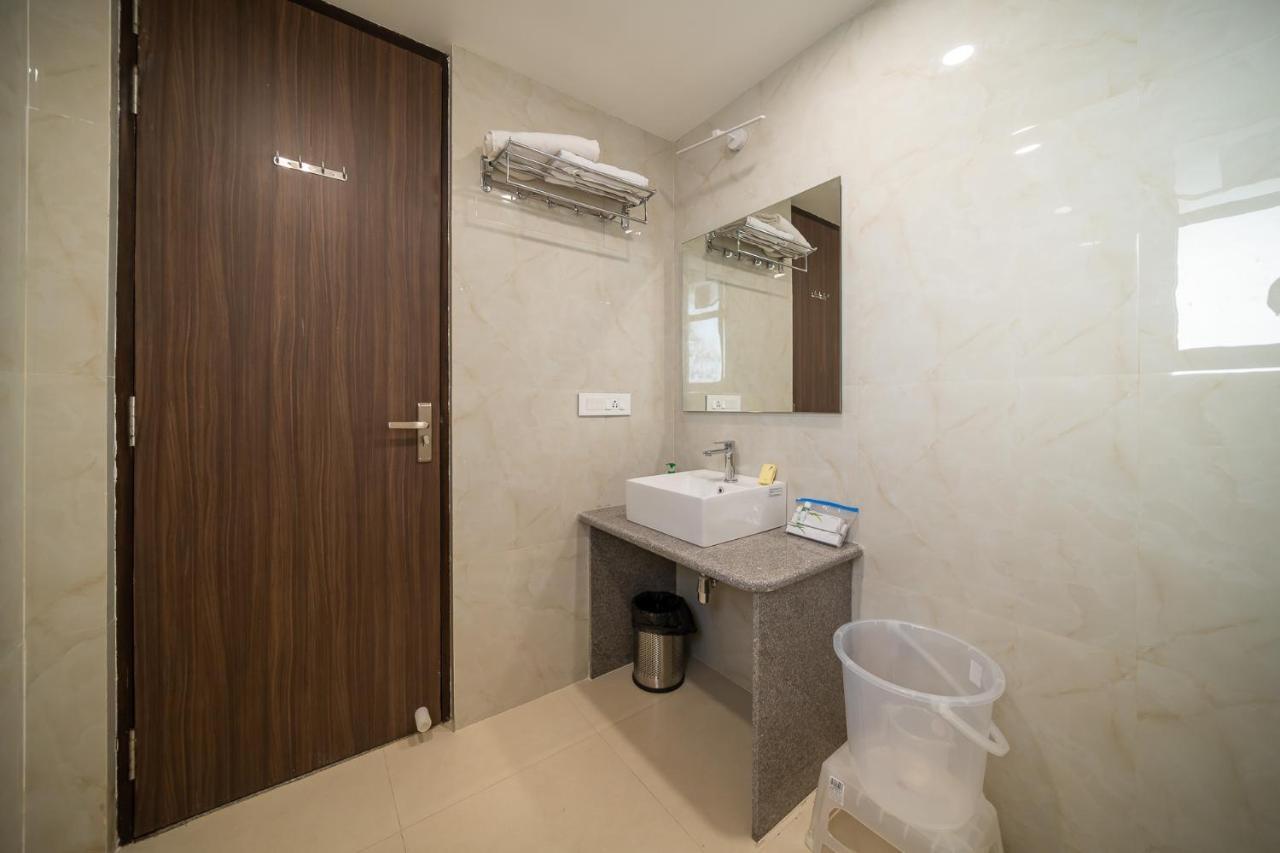 Sheerha Royal Residency-near Airport 3*