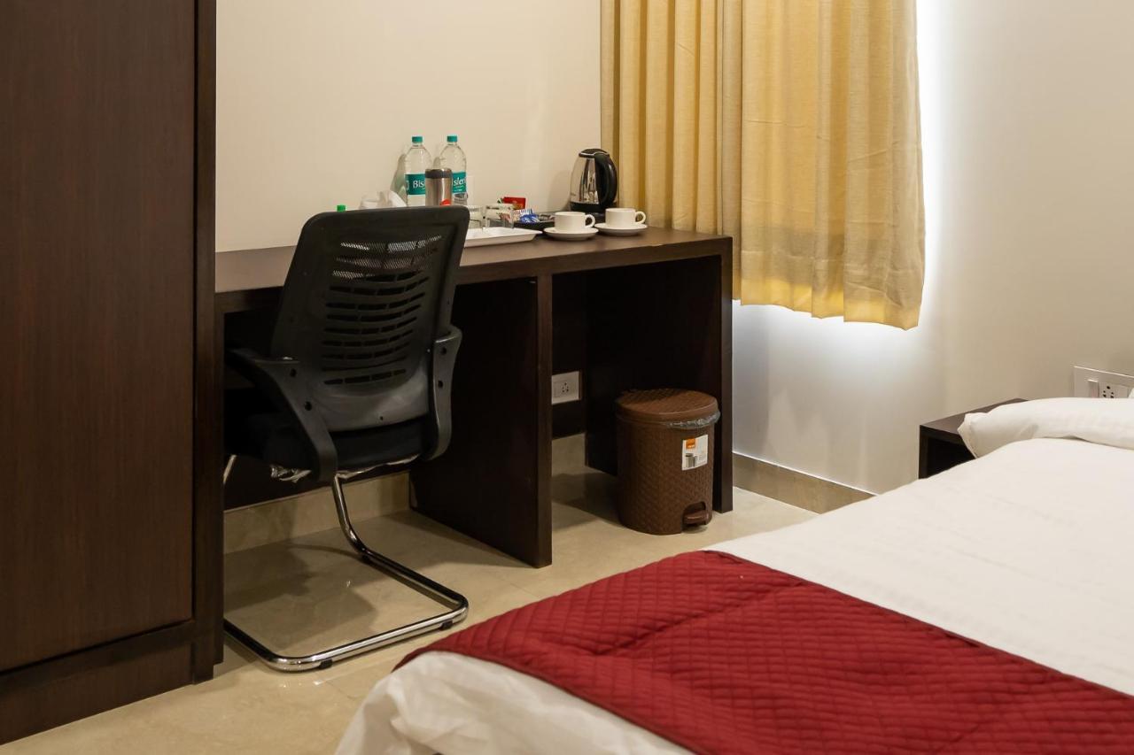 Hotel Sheerha Royal Residency-near Airport