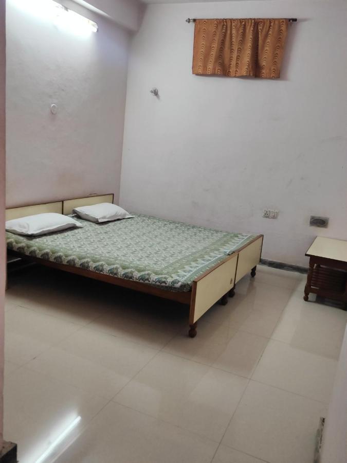 Jwala Niketan Guesthouse Private Rooms *