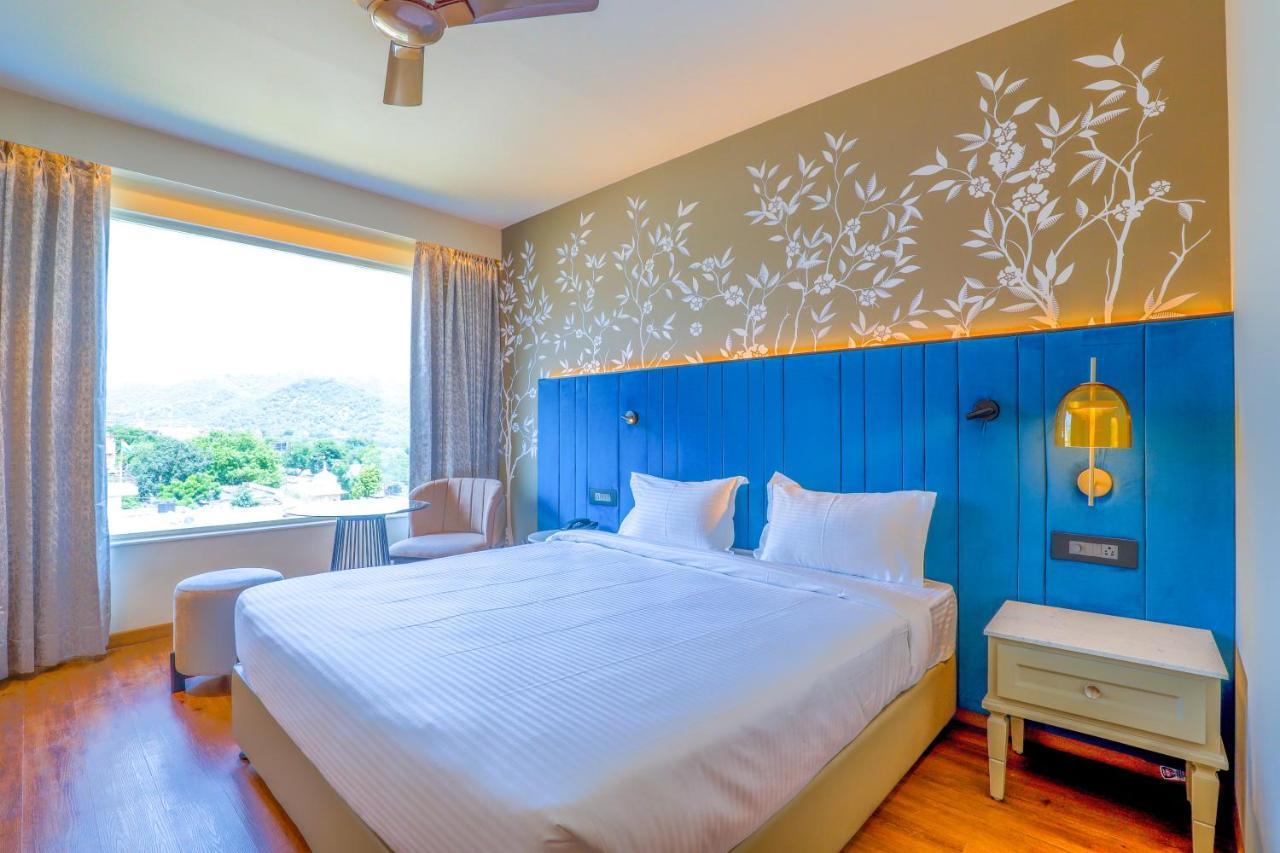 Hotel 7 Apple Jal Mahal, 3*