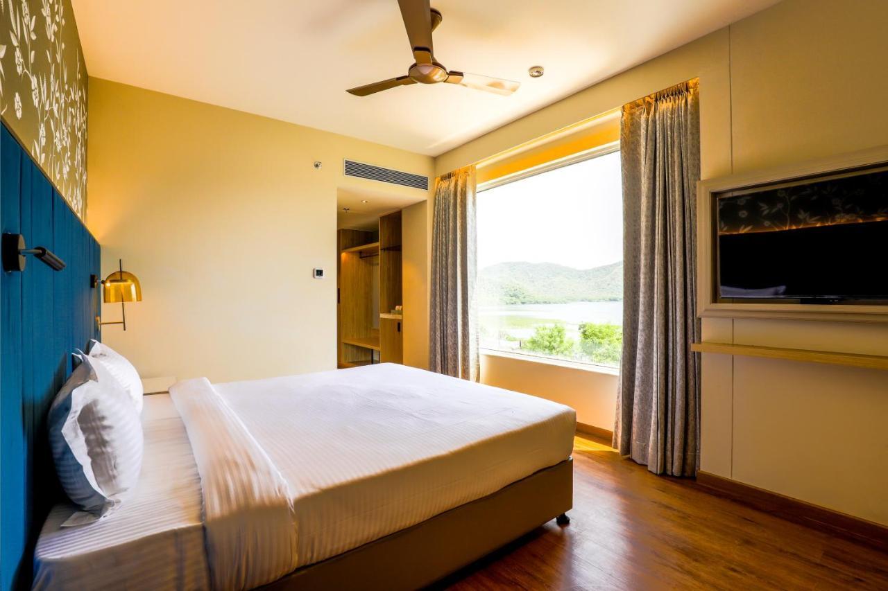 7 Apple Jal Mahal, Hotel Jaipur