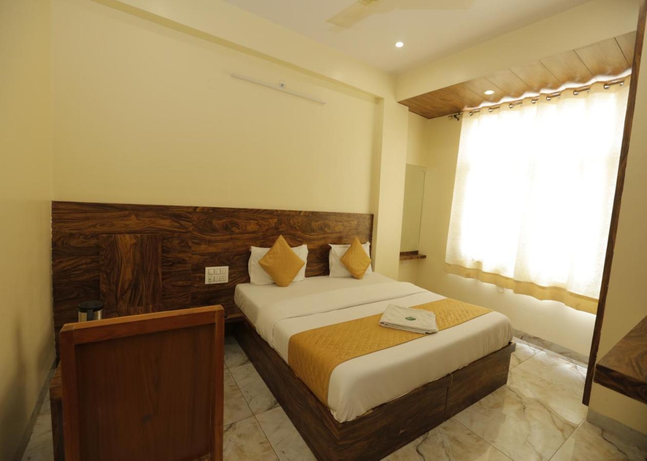 Raas Palace