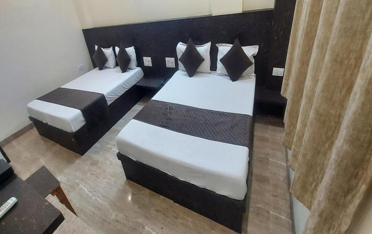 Raas Palace Hotel 3*