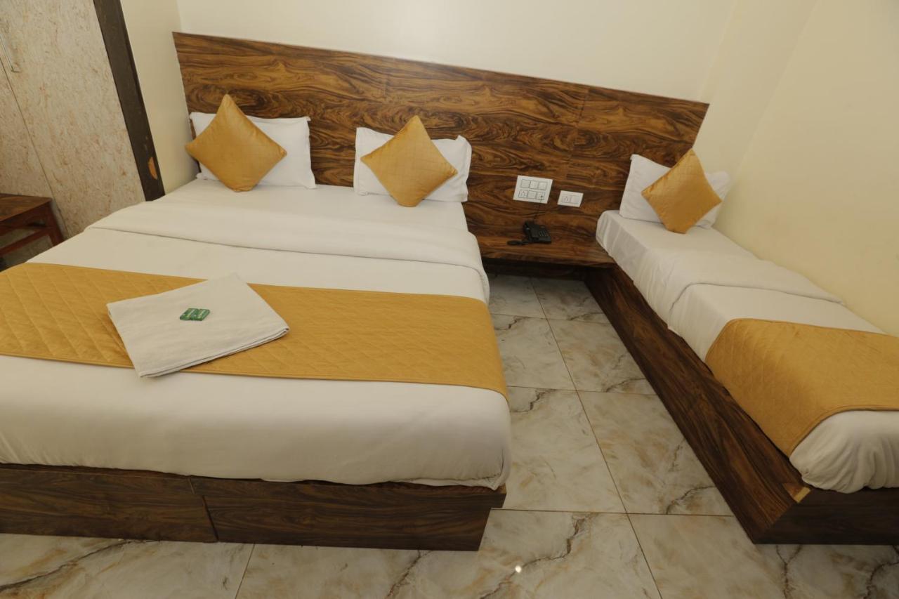 Raas Palace 3*