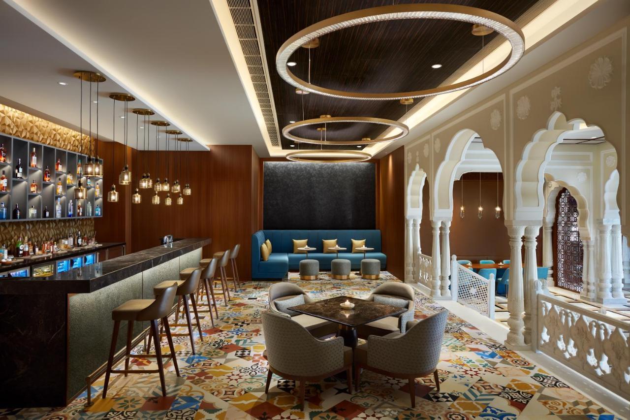 Hyatt Regency Mansarovar 5*