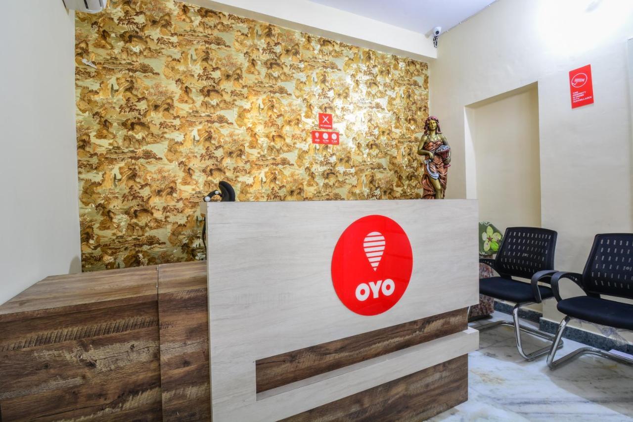 Oyo 19463 Sapphire Palace Hotel 3*