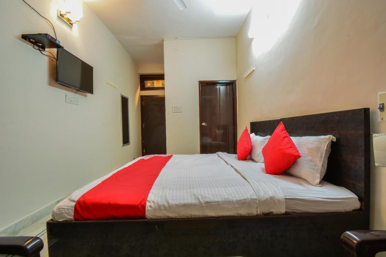 Oyo 19463 Sapphire Palace Hotel
