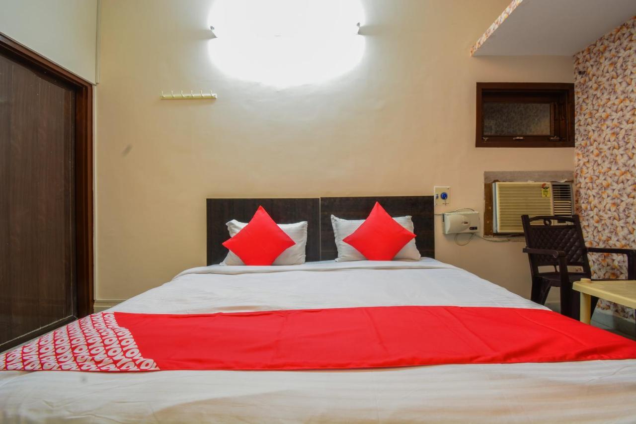 Oyo 19463 Sapphire Palace Hotel