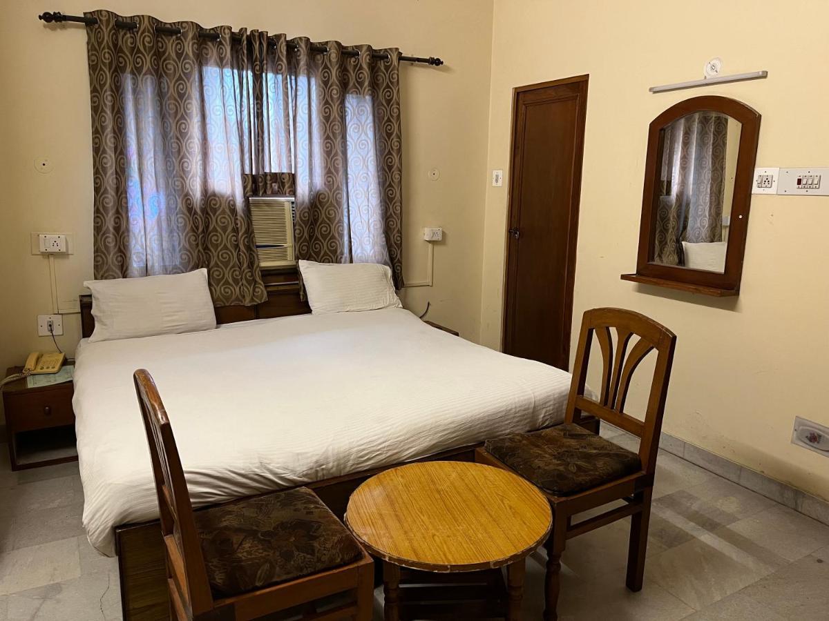 Hotel Raghav Palace 2*
