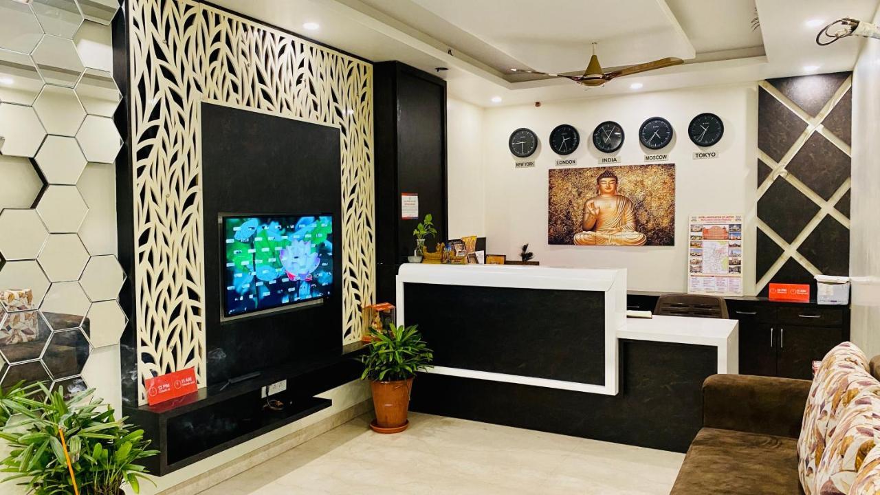 Pulse Inn- Near Train Station