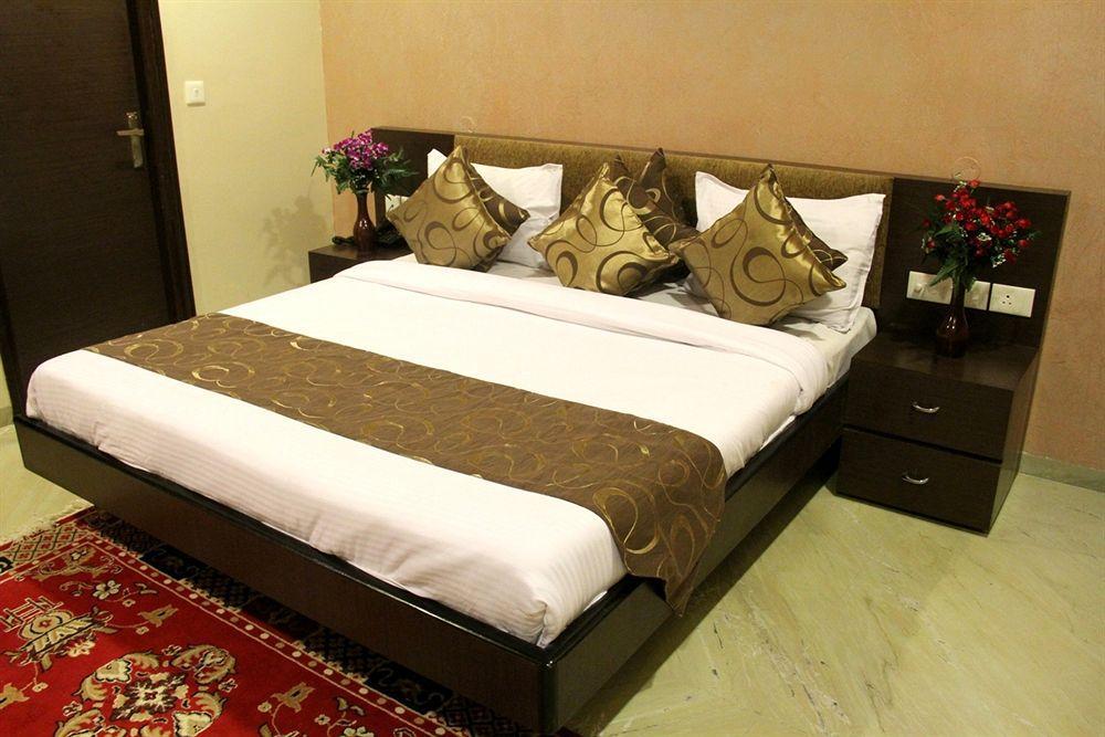 Royal View Hotel 3*