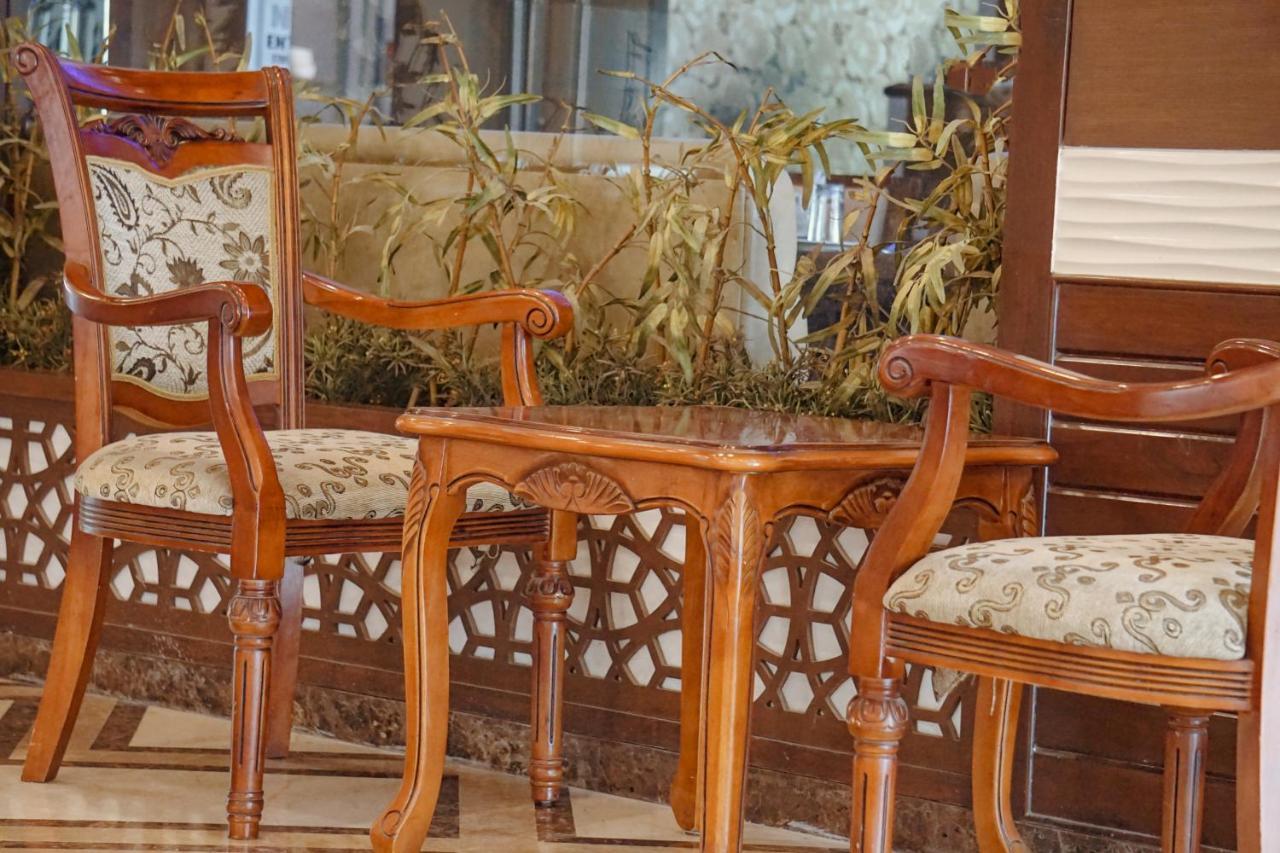 Hotel Crestmont Ashapurna Jaipur, Banipark 3*
