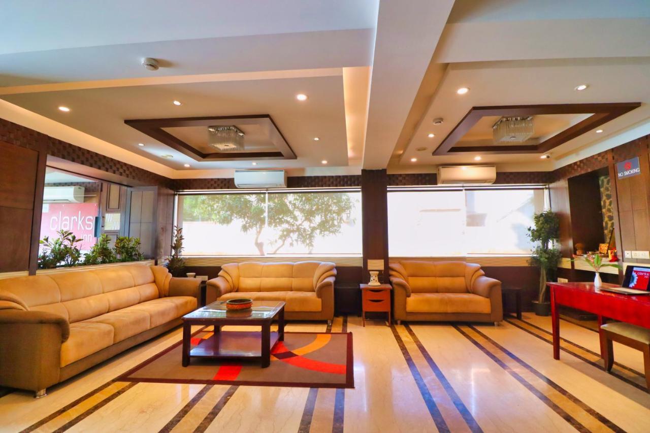 Crestmont Ashapurna Jaipur, Banipark 3* Jaipur