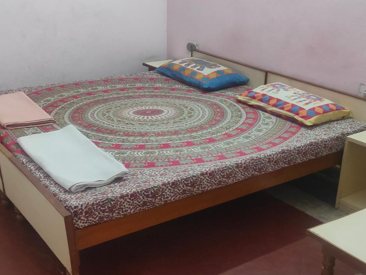 Jwala Niketan Guesthouse Private Rooms Hostel