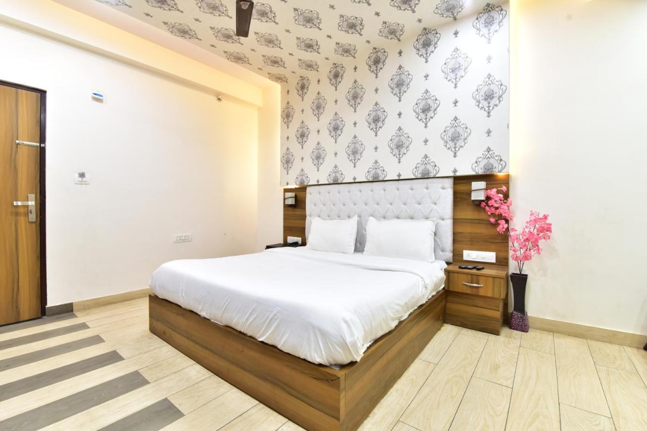 Signature Prime Vaishali Nagar Hotel
