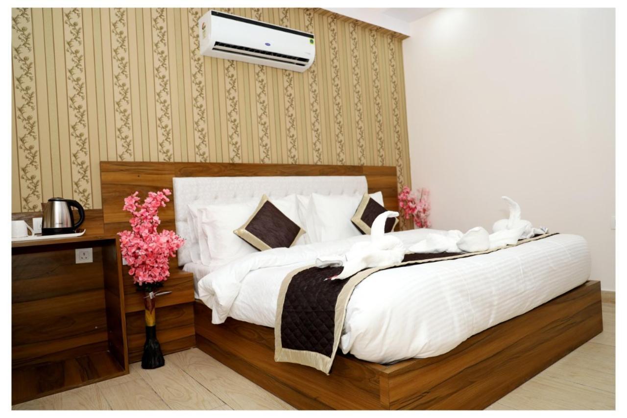 Signature Prime Vaishali Nagar Hotel