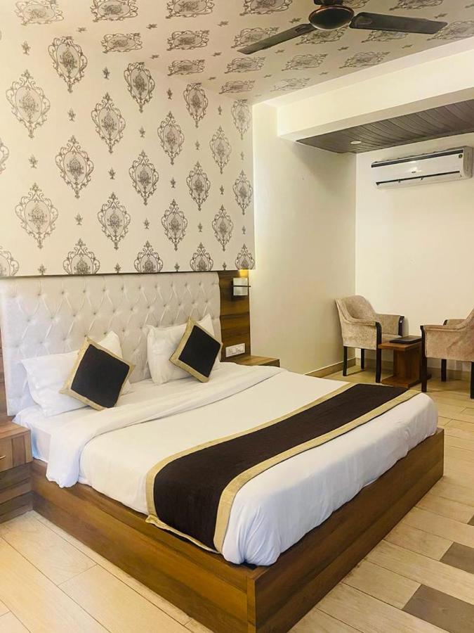 Signature Prime Vaishali Nagar Hotel