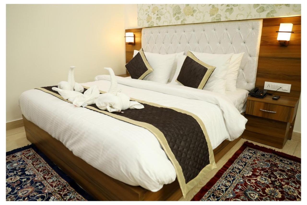Hotel Signature Prime Vaishali Nagar 4*
