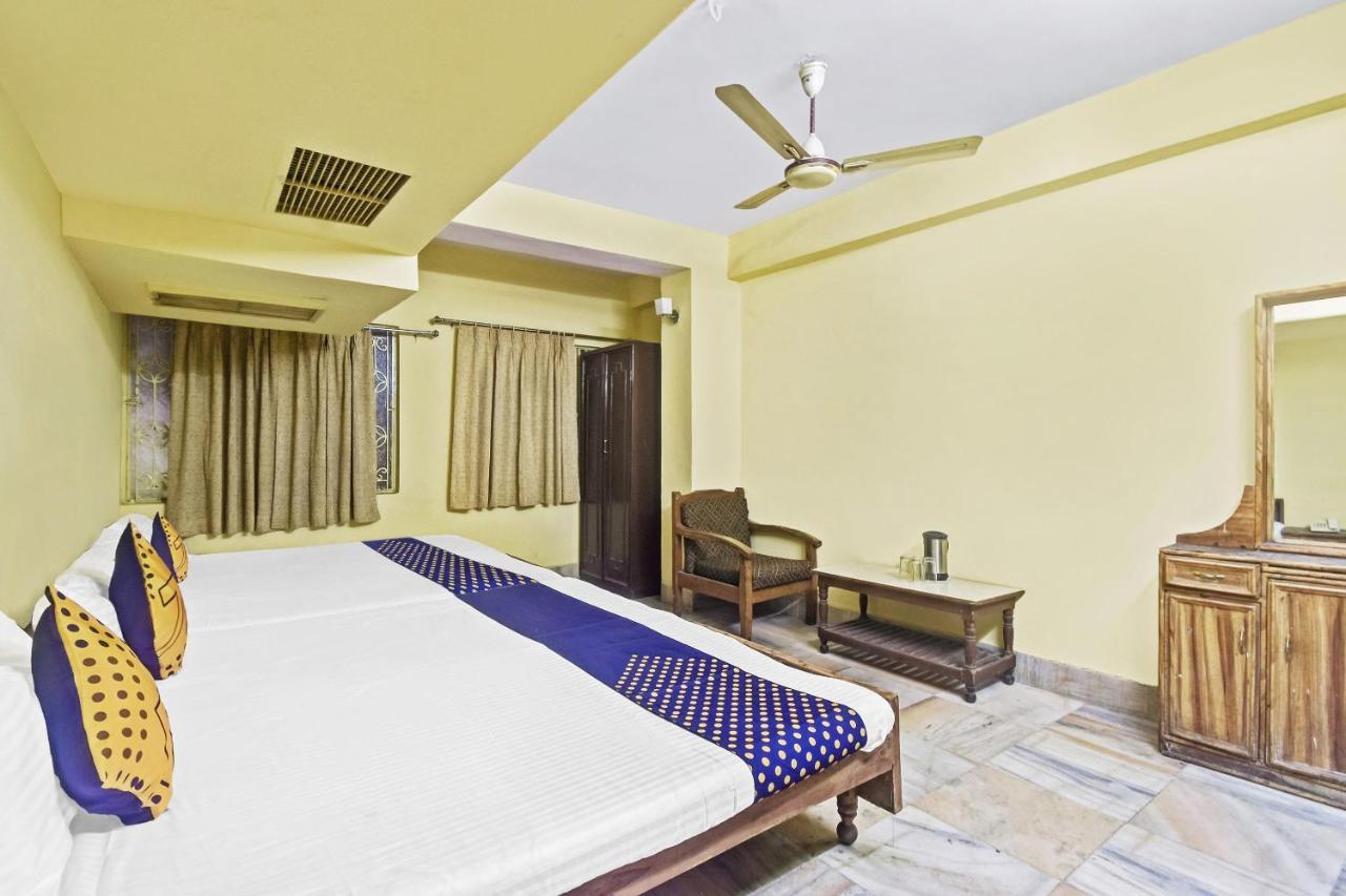 Spot On 62734 Sarfaraz Palace 2*