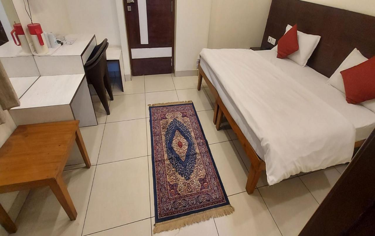 Hotel Rashika Palace 3*