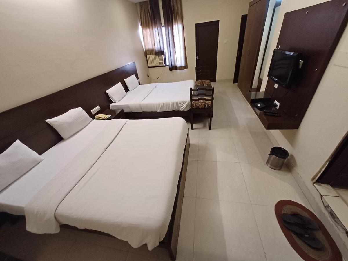 Hotel Raghav Palace 2*