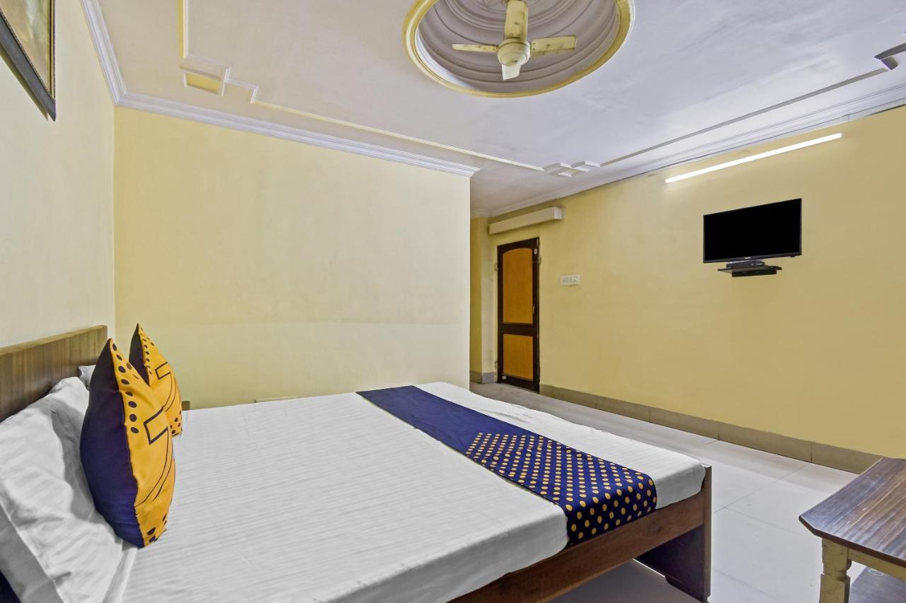 Spot On 62734 Sarfaraz Palace Hotel 2*