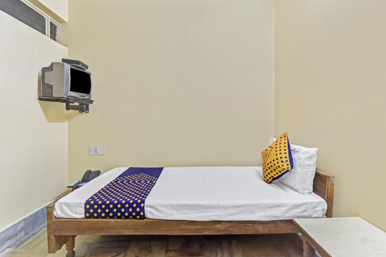 Spot On 62734 Sarfaraz Palace Hotel Jaipur