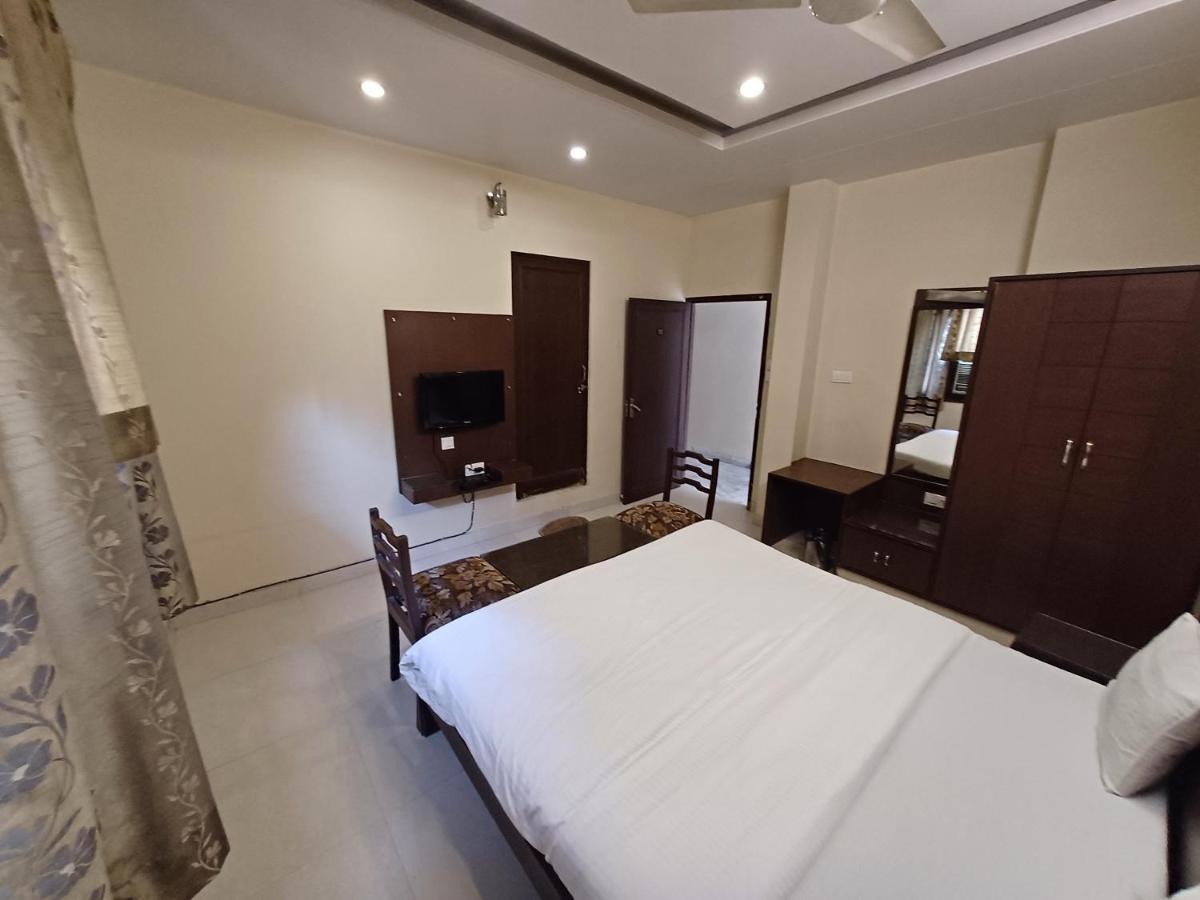Hotel Raghav Palace