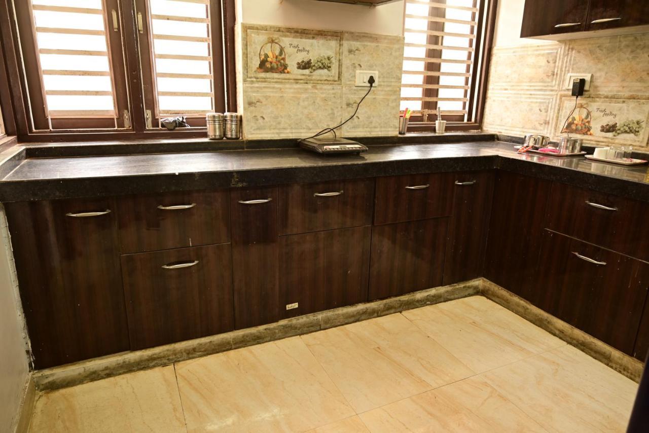 Apartment Ashok Niwas- A Peaceful & Work Friendly Homestay Near Iskcon Temple, *