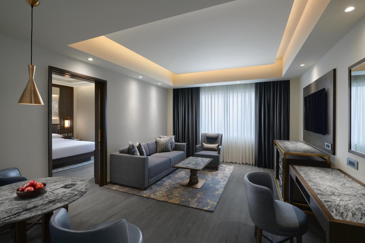 Hotel Hyatt Regency Mansarovar 5*