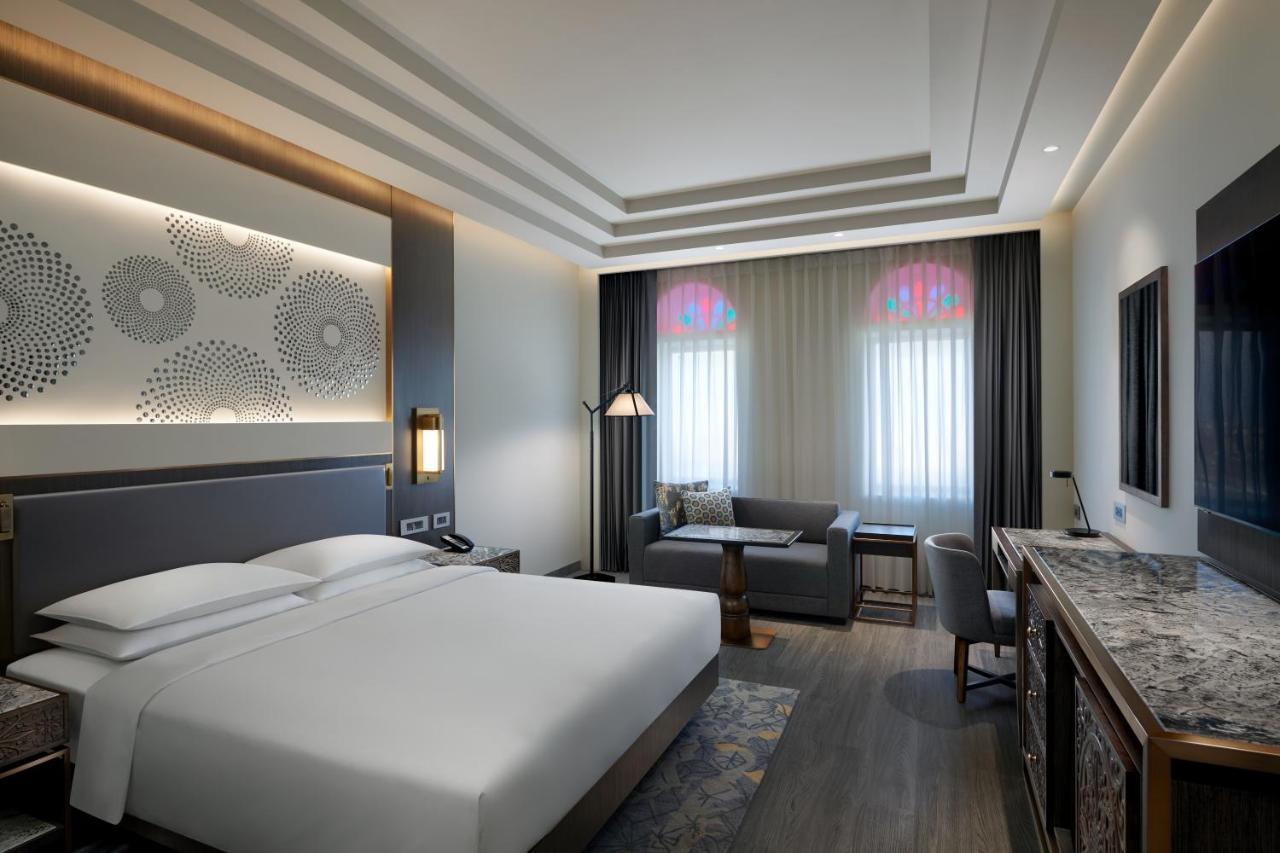 Hyatt Regency Mansarovar 5*