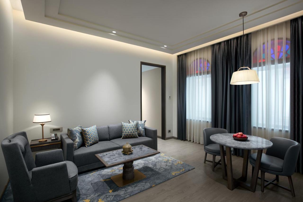 Hotel Hyatt Regency Mansarovar Jaipur